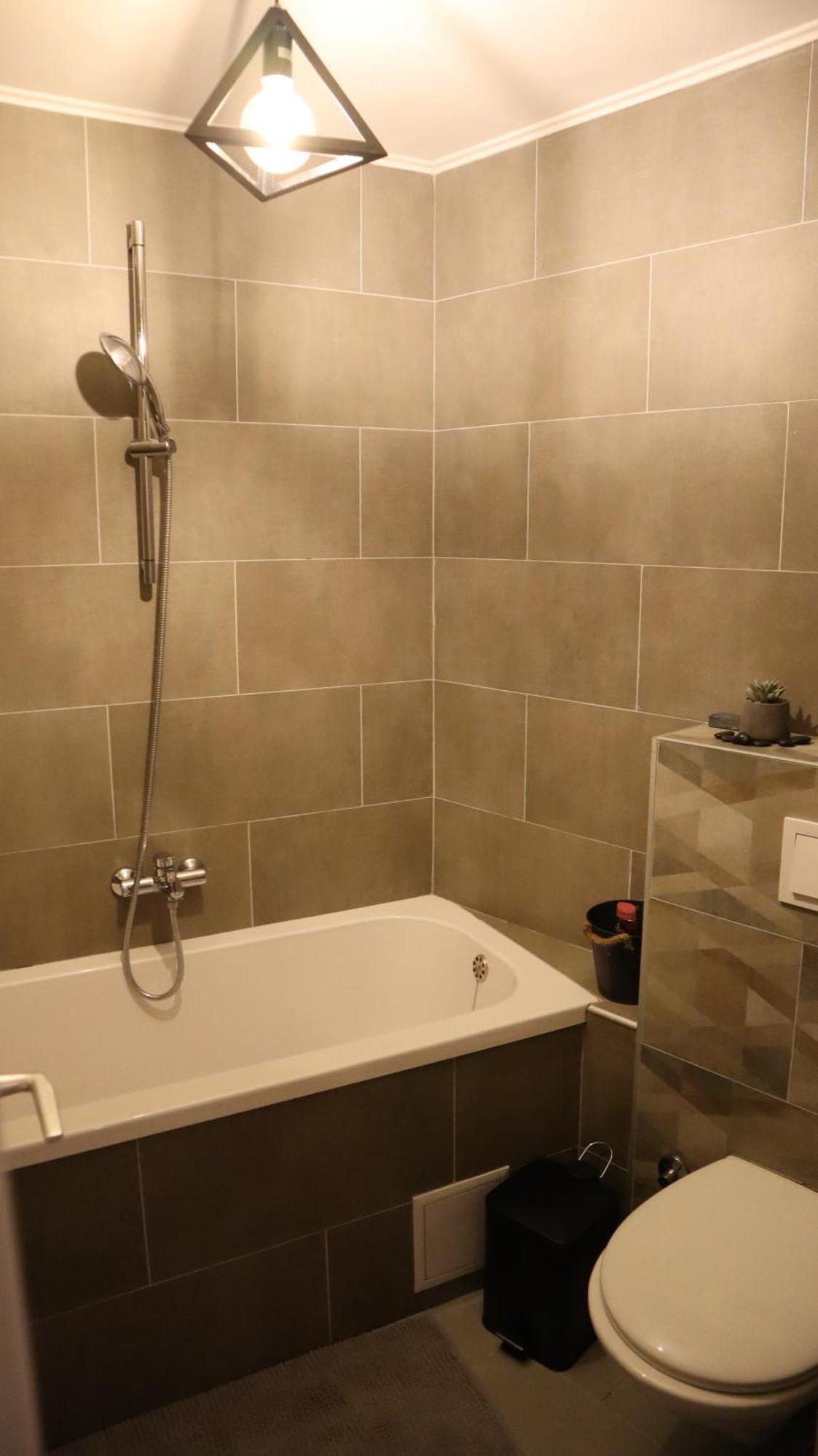 Stadler's Corner Apartment *